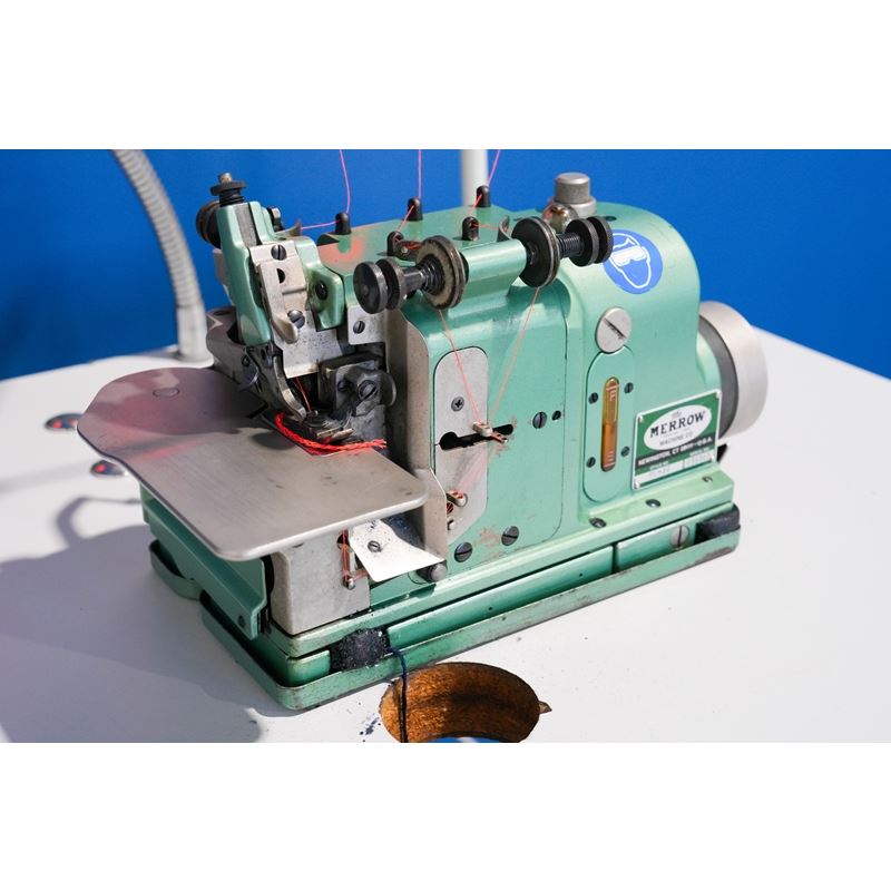 Shell-stitch-sewing-machine